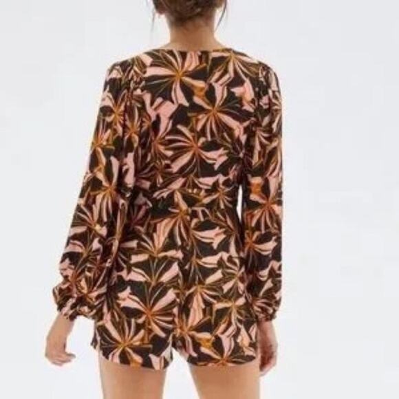 MINKPINK Women's Ziba Playsuit Romper Size Small Long Sleeve Funky Retro Print - Picture 4 of 13